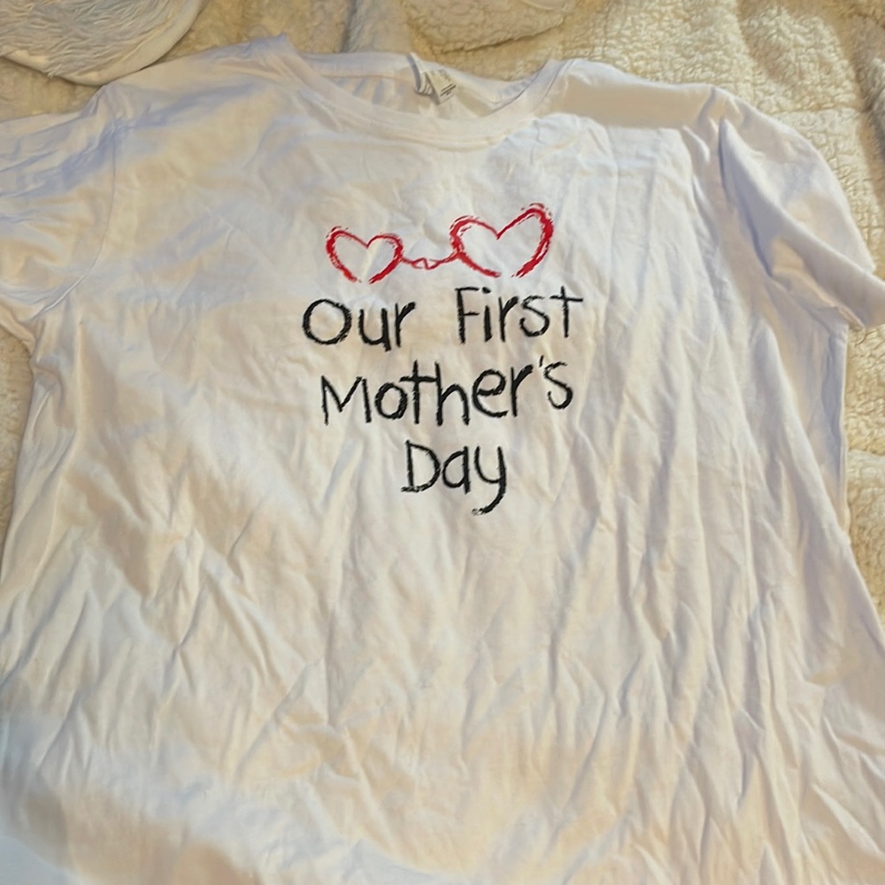 Our first Mother’s Day T-shirt new with no tag size Xl